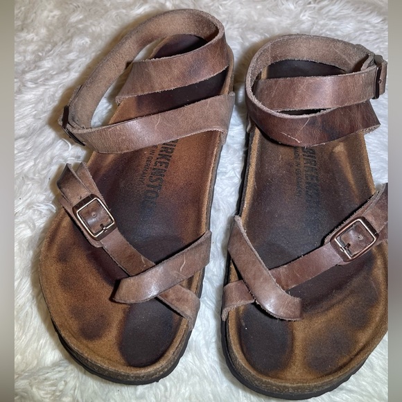 Birkenstock Shoes - Birkenstock Tara Habana women’s brown Leather Strappy Sandals size 6